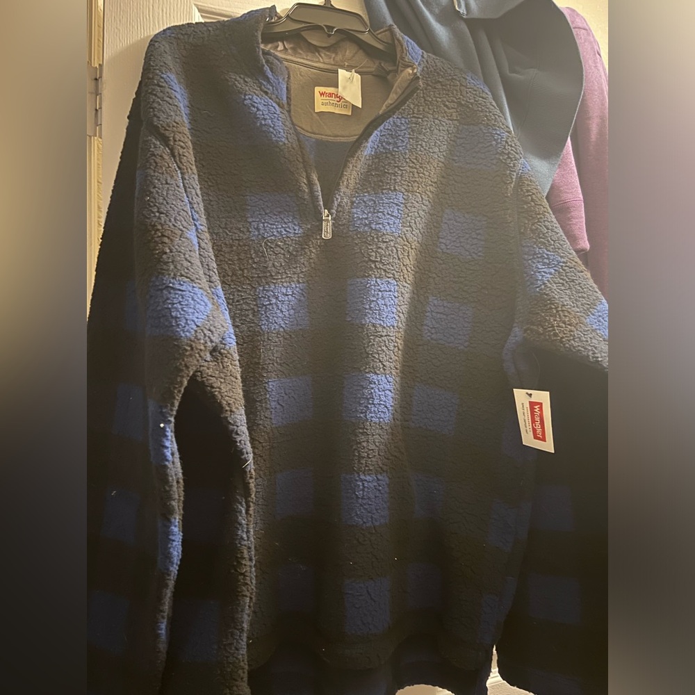 NWT wrangler pull over hoodie sweater